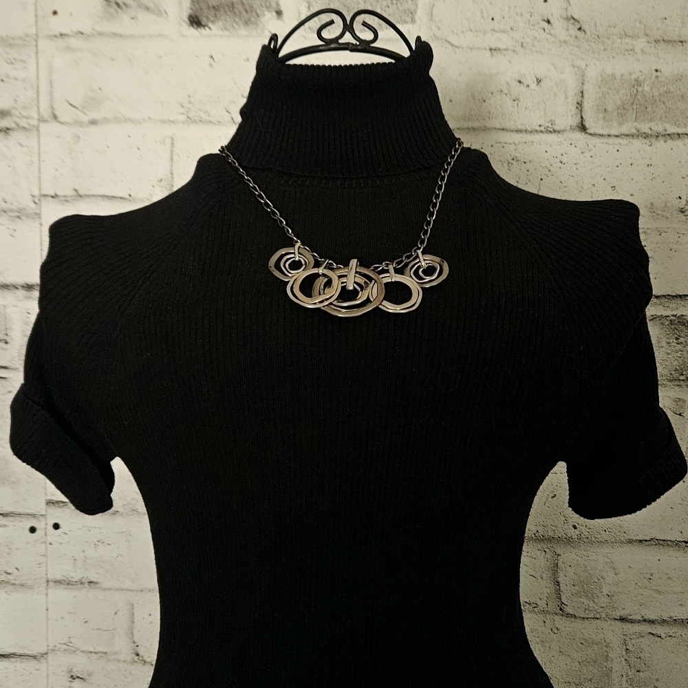 Nine West Silver Tone Geometric Link Statement Necklace
